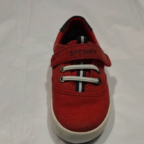 Sperry Boys Comfortable And Stylish Red Canvas Sneakers - Picture 2 of 7